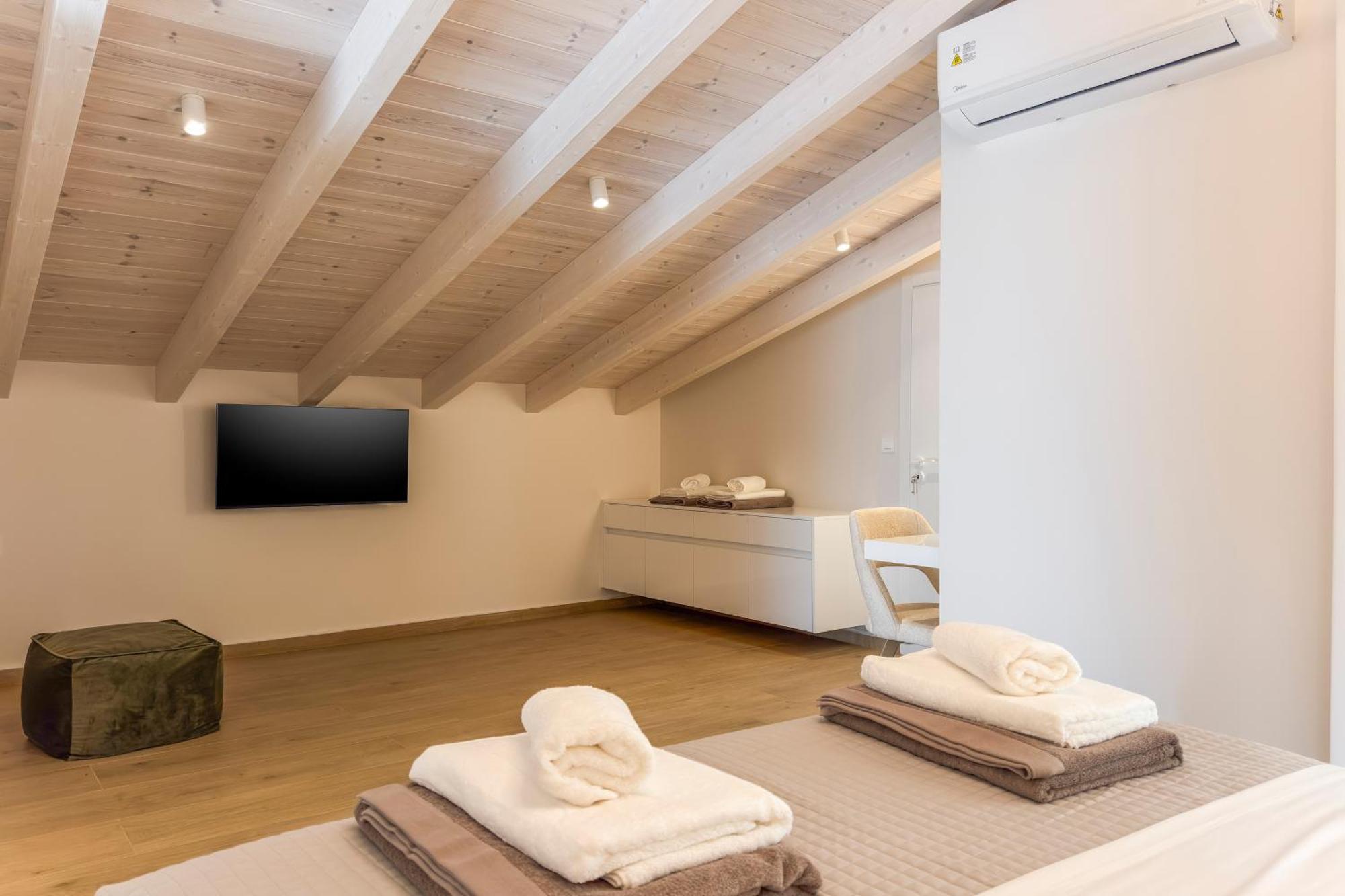 Orama Luxury Apartments Néa Kidonía Kültér fotó